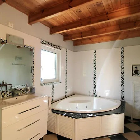 Oasis Con Piscina Y Jacuzzi 4 Сasa de vacaciones *