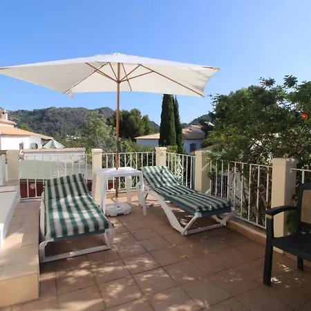 Сasa de vacaciones Oasis Con Piscina Y Jacuzzi 4